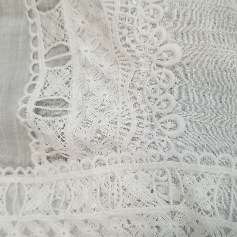 Zac & Rachel Square Neckline Short Sleeves White Top. Size PL - Picture 7 of 12